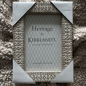 Kirklands Heritage Classic Photo Frame